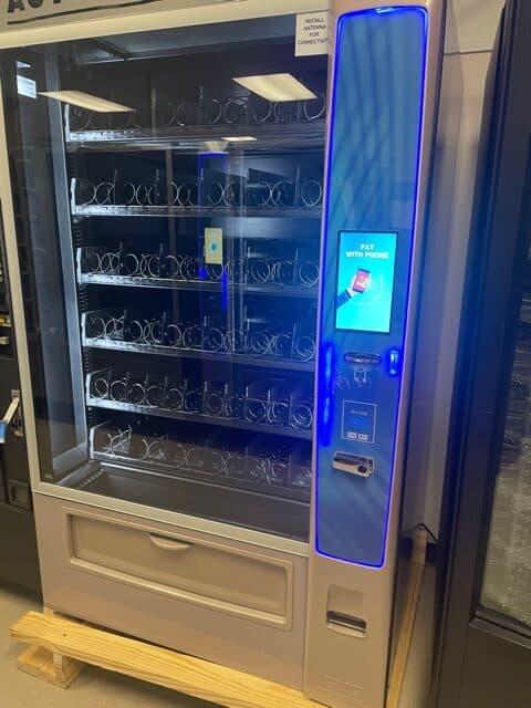 CRANE Merchant 6 Media Ambient vending machine, model 187